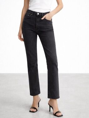 Re/Done Originals Double Needle Crop Jeans in Black